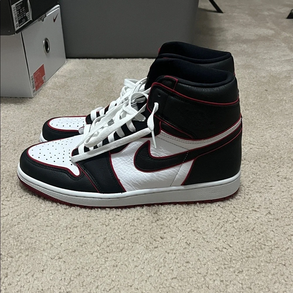 Blood line Jordan retro 1 Black and White High-Top Sneakers - Picture 2 of 9